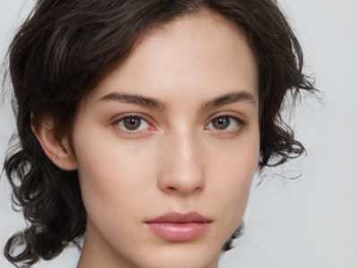 汕头市牙槽骨外翻矫正医生在榜名单前十独位公布-汕头市周丽口腔医生